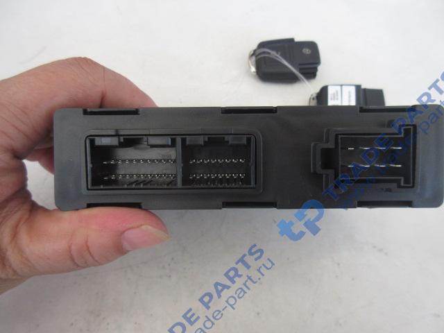 Реальная фотография блок иммобилайзера дверей (контроллер+пульт дистанционного управления) sitrak c7h howo t5g