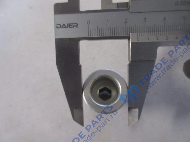 Реальная фотография штуцер прямой ng12 m14x1,5/sv246nx sitrak mc11/mc13