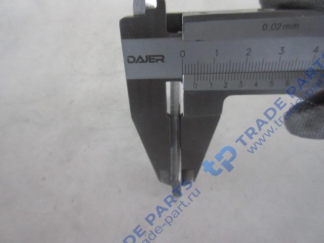 Реальная фотография пластина стопорная опорного пальца задних тормозных колодок faw j6