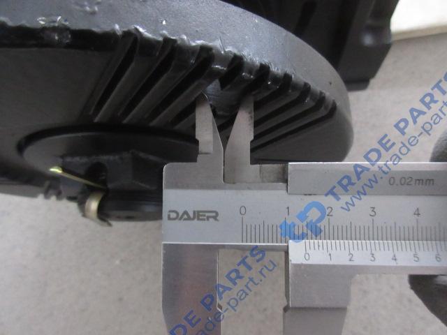 Реальная фотография вал карданныи основнои с подвесным faw j6 l=1330 d=180*4 крест.70