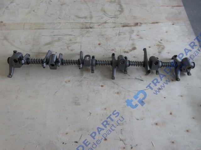 Реальная фотография коромысло клапанов в сборе 8n4576/c84ab-8n4576+a