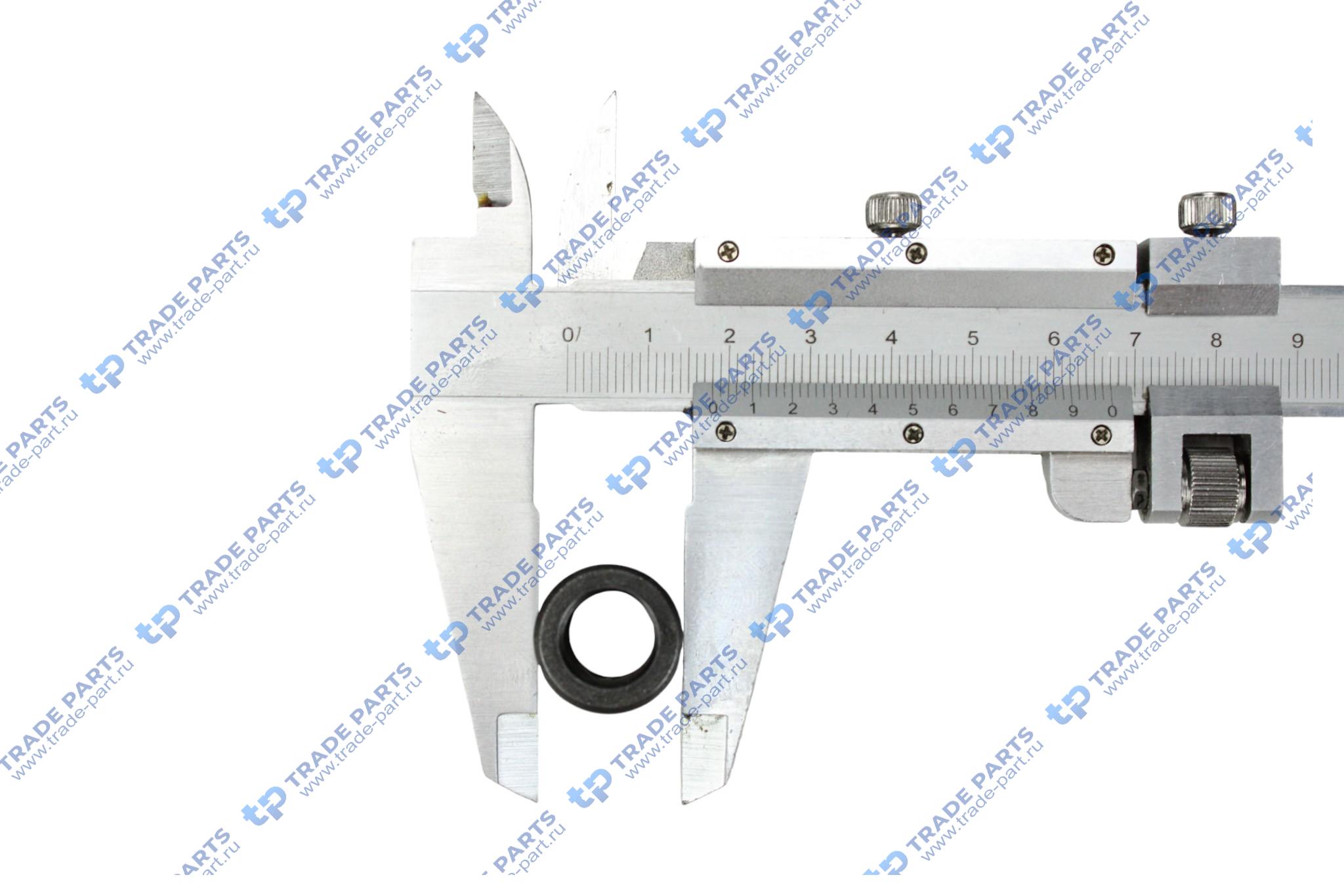 Реальная фотография втулка коромысла deutz 912 / 913