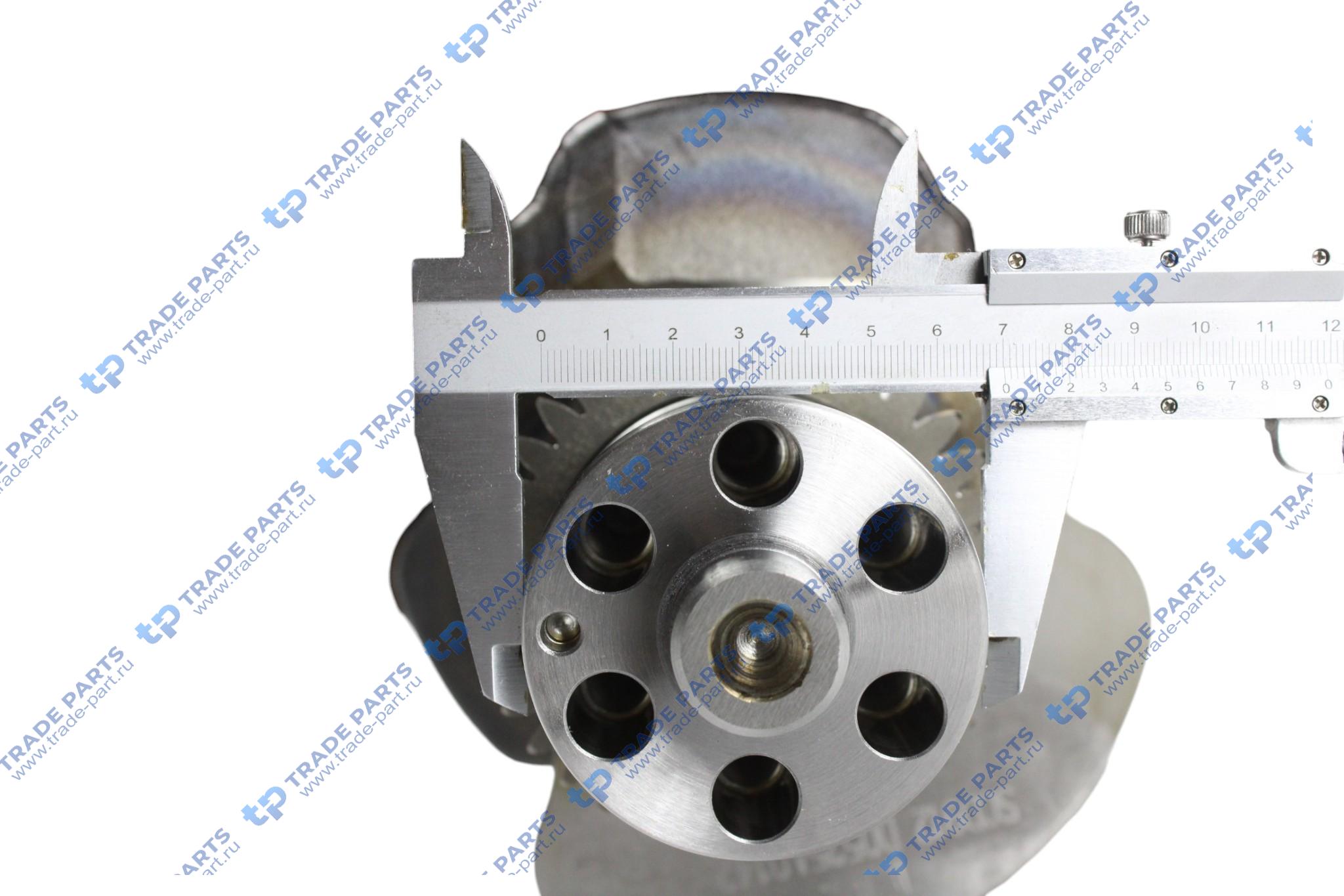 Реальная фотография вал коленчатый v=6.7 6isbe,6isde