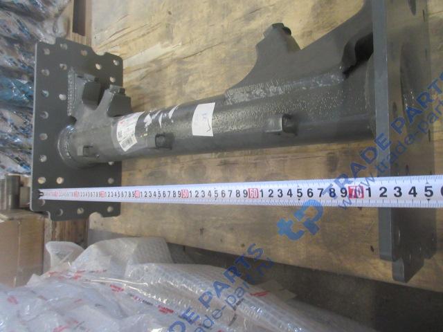 Реальная фотография балка трубчатая поперечная рамы sitrak c7h max качество о