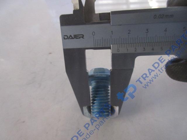 Реальная фотография болт m14x25 с шестигранной головкой с фланцем howo t5g, sitrak c7h