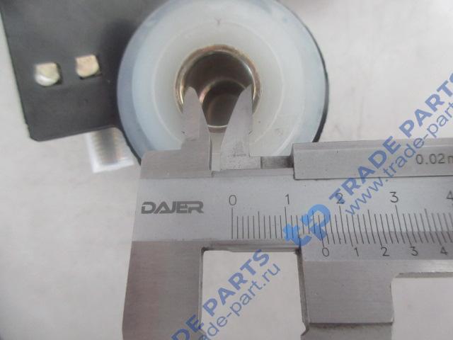 Реальная фотография замок кабины гидравлический j6