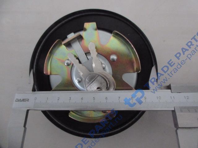 Реальная фотография крышка топливного бака (металл 350/380 л)