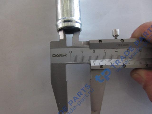 Реальная фотография трубка слива масла турбокомпрессора (турбины) нижняя