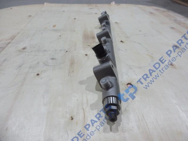 Реальная фотография топливная рампа howo t5g