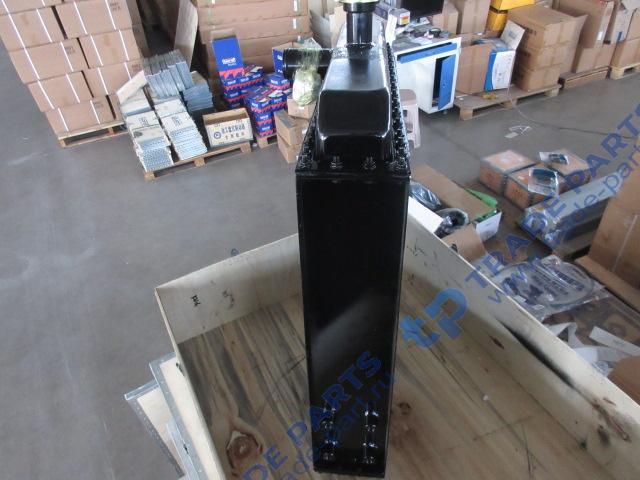 Реальная фотография радиатор системы охлаждения zl30g (а), шт xcmg 5004578/15.5-67-85