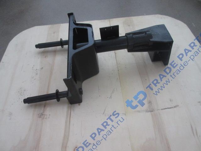 Реальная фотография кронштейн подножки правый 8х4 е5 j6