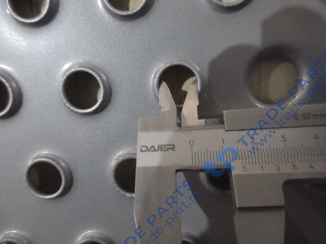 Реальная фотография подножка второй ступени правая faw j6