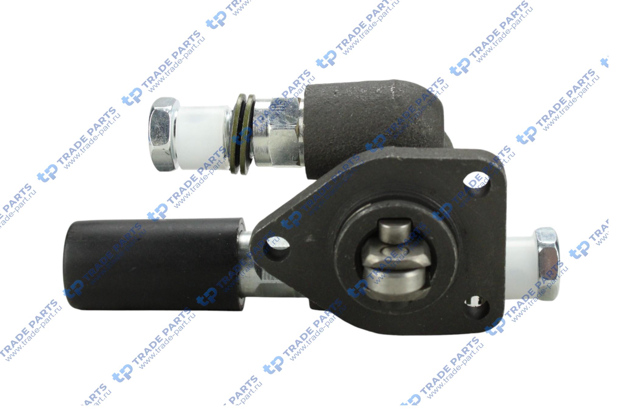 Реальная фотография насос топливный deutz 226b  13029828 huatai