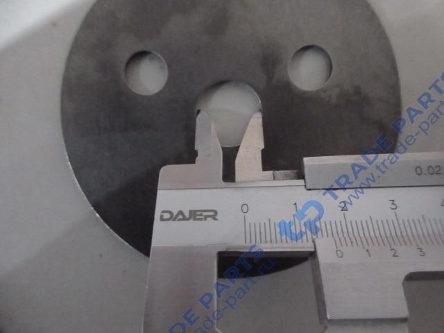 Реальная фотография шайба упорная промежуточной шестерни грм (3 отверстия) faw j6 качество о