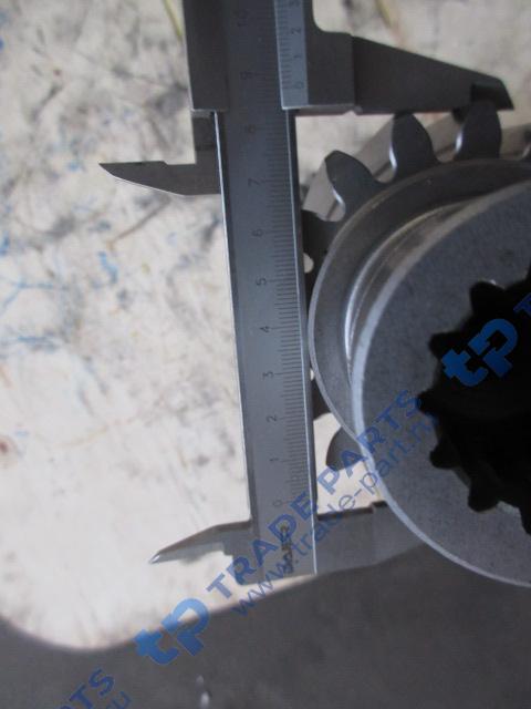 Реальная фотография промежуточный вал в сборе (правый, двойной масляный насос) качество о