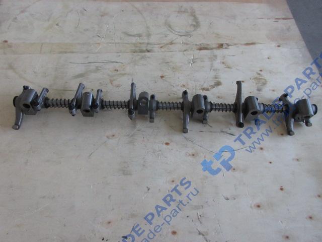 Реальная фотография коромысло клапанов в сборе 8n4576/c84ab-8n4576+a