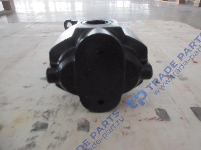 Реальная фотография насос подъёма кузова (hyva) (вал 8 шлицов,диаметр входного и выходного отверстий 30 мм),