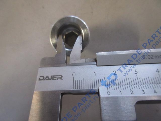 Реальная фотография штуцер ng12 m16x1 , 5 sv246 топливной трубки sitrak mc11/mc13