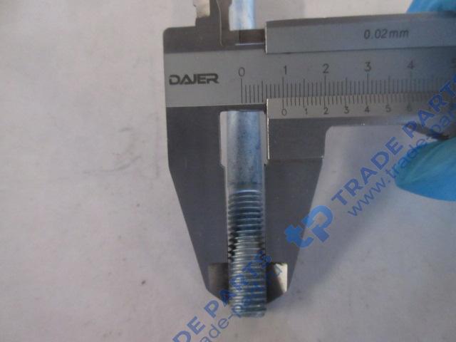 Реальная фотография болт м10*130 крепл. кондиц. мс11/13 t5g/sitrak