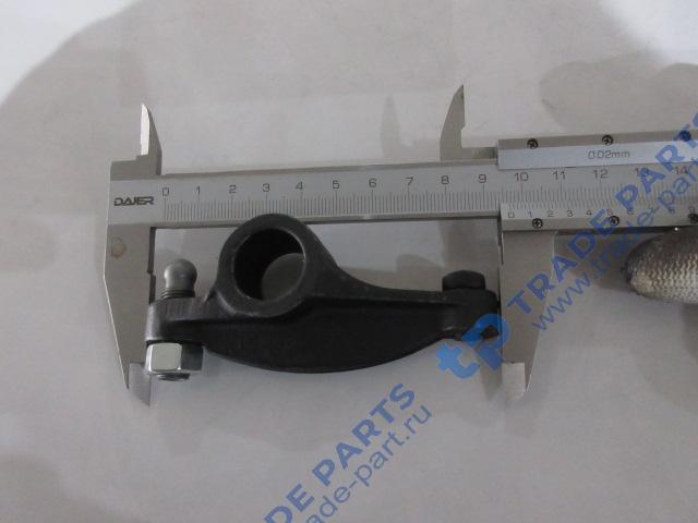 Реальная фотография коромысло выпускного клапана