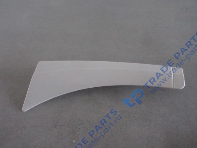 Реальная фотография крыло f2000 правое (накладка подножки) 81.61510.5162/81615105164