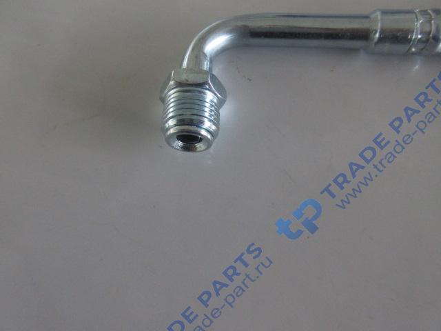 Реальная фотография трубка подачи масла к турбине