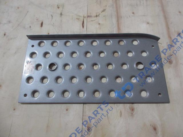 Подножка второй ступени правая FAW J6