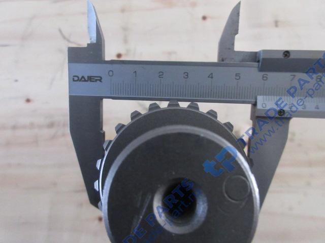 Реальная фотография главная пара 8/37 редуктора переднего моста lg 956