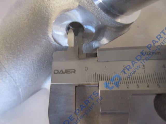 Реальная фотография труба охлаждающей жидкости (тройник) sitrak mc11/mc13