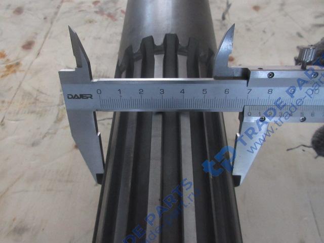 Реальная фотография вал нижний кпп l-590мм 29050017461/zl40a.30.3-10 (тонкий)