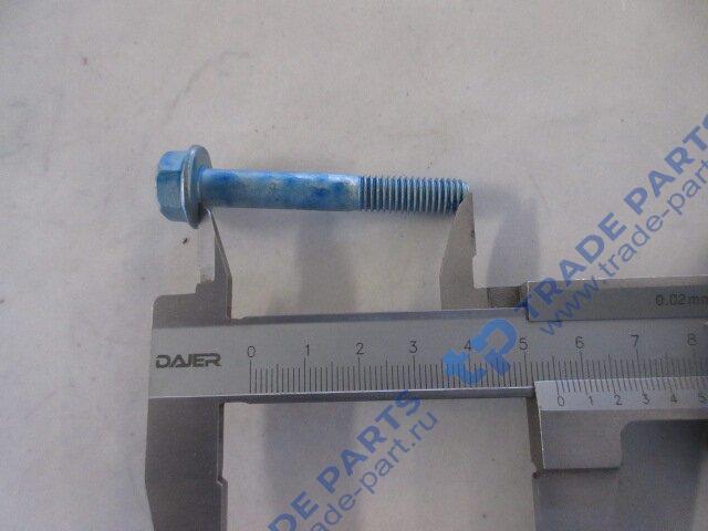 Реальная фотография болт m8x55-8.8-man183-b1 с фланцем sitrak mc11/mc13