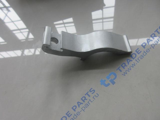 Реальная фотография кронштейн крыла faw j7 (передняя подпорка зажима)