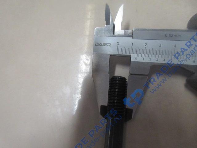 Реальная фотография болт гбц (m14*144) 330-1003012b