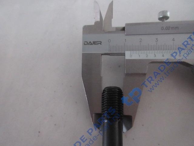 Реальная фотография болт шатуна l=60 m14 howo vg1500030023