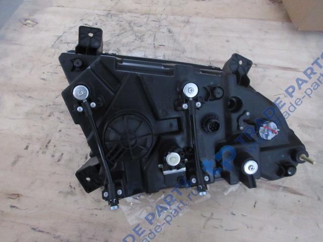 Реальная фотография фара правая передняя chenglong h7