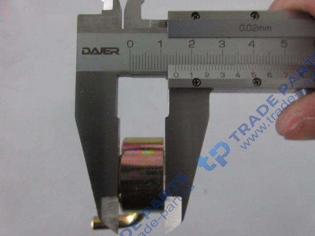 Реальная фотография форсунка охлаждения поршня 61560010047