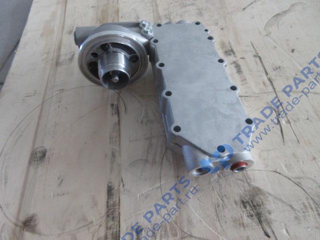 Реальная фотография головка масляного фильтра (кронштейн масляного фильтра)