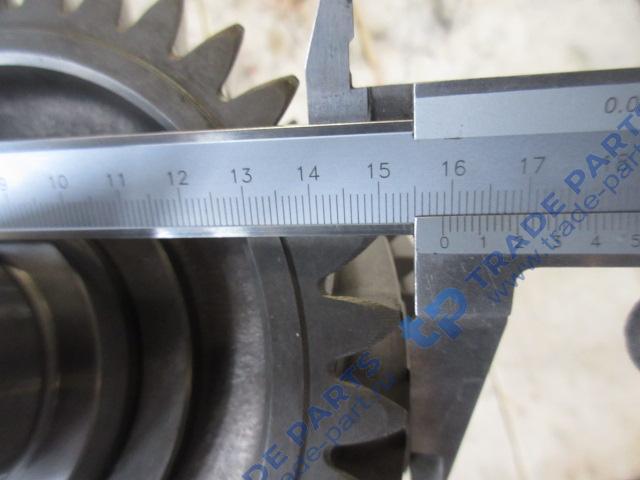 Реальная фотография промежуточный вал в сборе (правый, двойной масляный насос) качество о