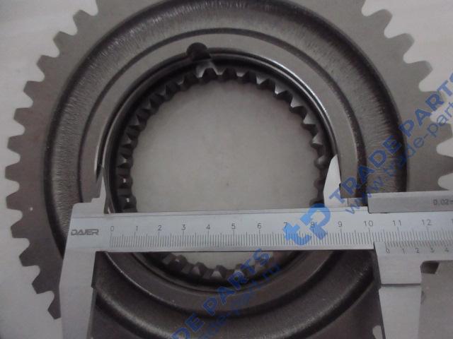 Реальная фотография шестерня задней передачи вторичного вала кпп fuller