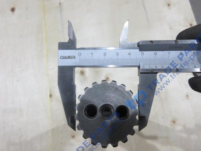 Реальная фотография вал выходной в сборе кпп sdlg lg956fh