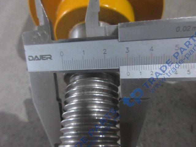 Реальная фотография гидроцилиндр 020130000 для грейдера py160m xcmg