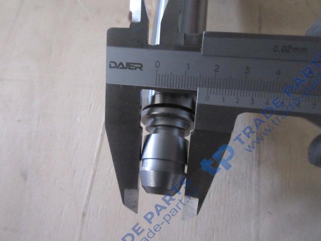 Реальная фотография вал с вилкой переключения передач акпп zf 12tx2620td