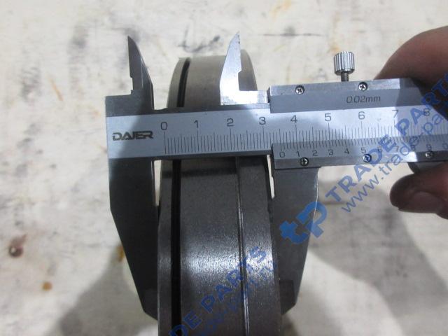 Реальная фотография поршень направляющий второй передачи zl40a.30.1-5/272200147/2bs315.30.4-5 (новый)