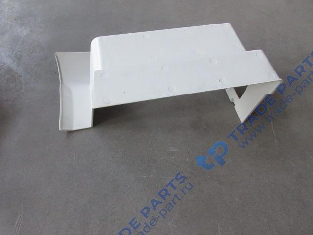 Реальная фотография корпус подножки нижний правый j7