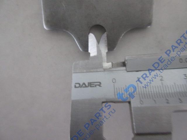 Реальная фотография пластина стопорная опорного пальца задних тормозных колодок faw j6