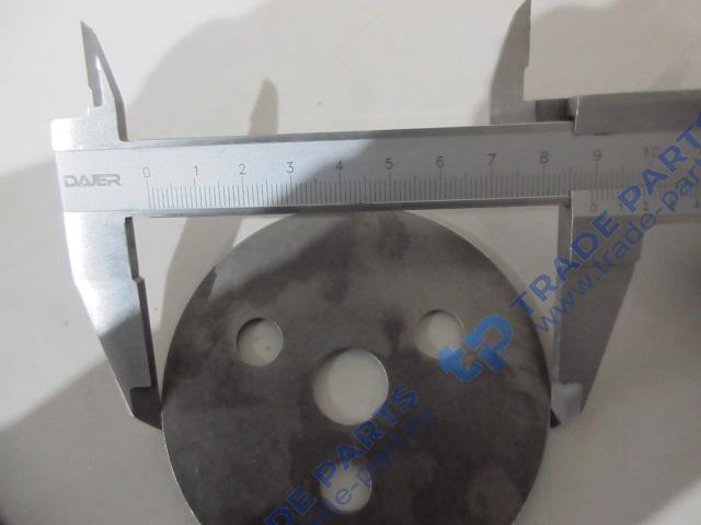 Реальная фотография шайба упорная промежуточной шестерни грм (3 отверстия) faw j6 качество о