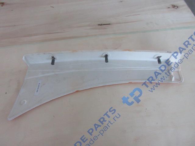 Реальная фотография крыло f2000 левое (накладка подножки)