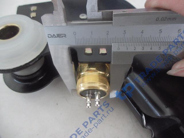 Реальная фотография замок кабины гидравлический j6