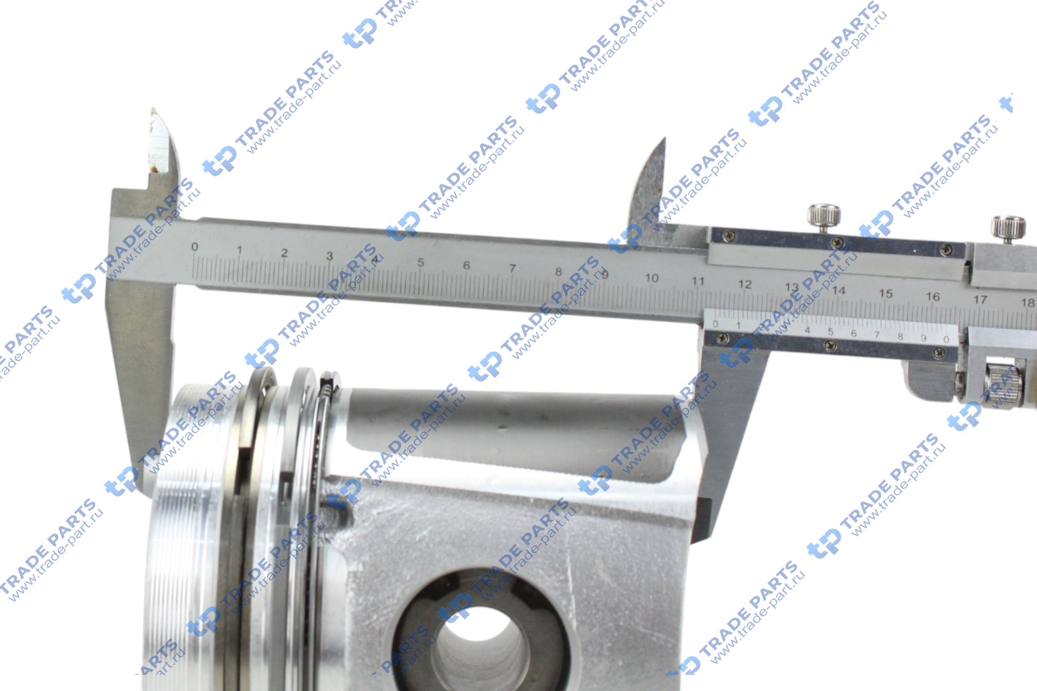 Реальная фотография поршнекомплект с гильзой deutz