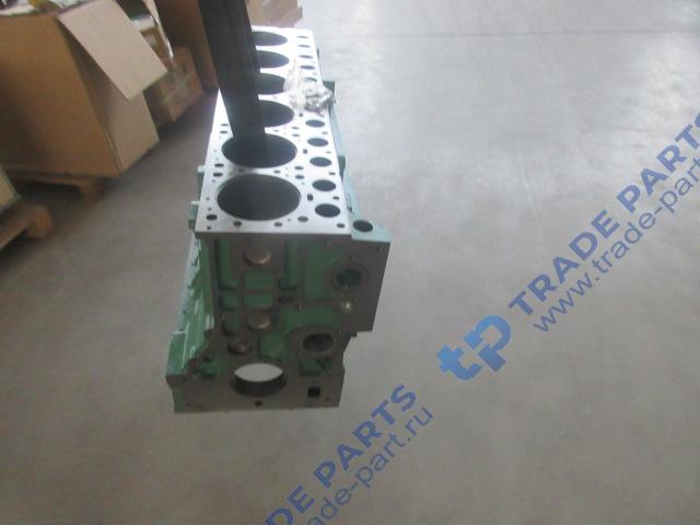 Реальная фотография блок цилиндров wd615 евро2 (крышка короткая, площадка тнвд прямая) howo 61500010383
